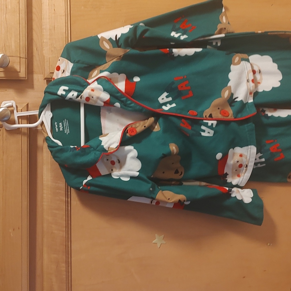 Carter's PJs - Picture 3 of 12